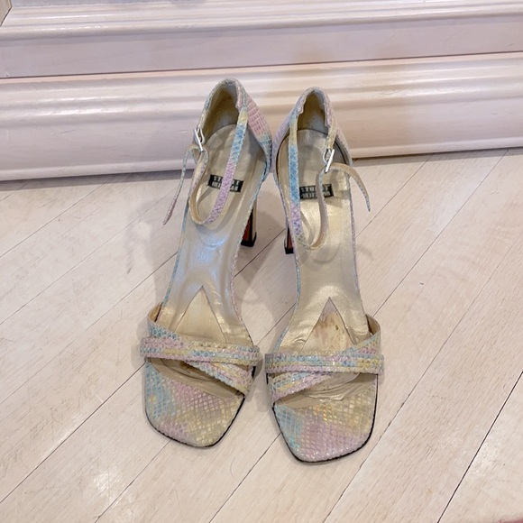 Stuart Weitzman multicolor faux snakeskin heel - Picture 2 of 5